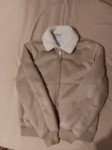 Куртка Bershka Новая