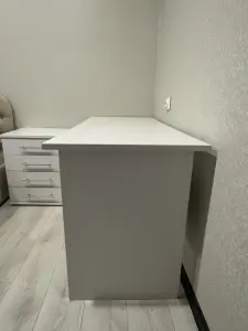 Стол
