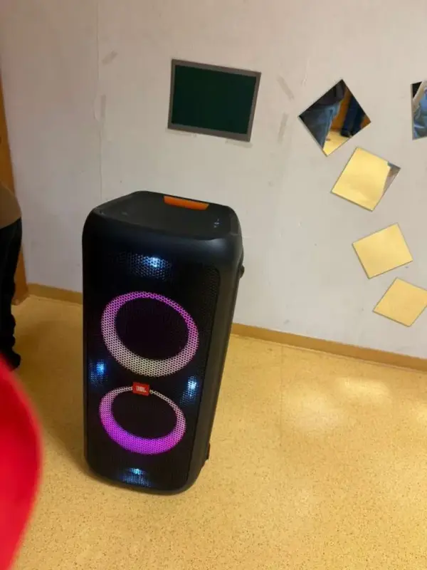 Partybox JBL 300