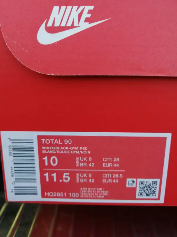Кроссовки для футбола NIKE Total 90