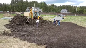 Планировка земельного участка . Выравнивание участка.