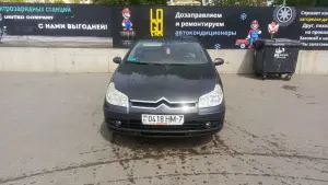 Легковой автомобиль