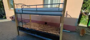 кровать