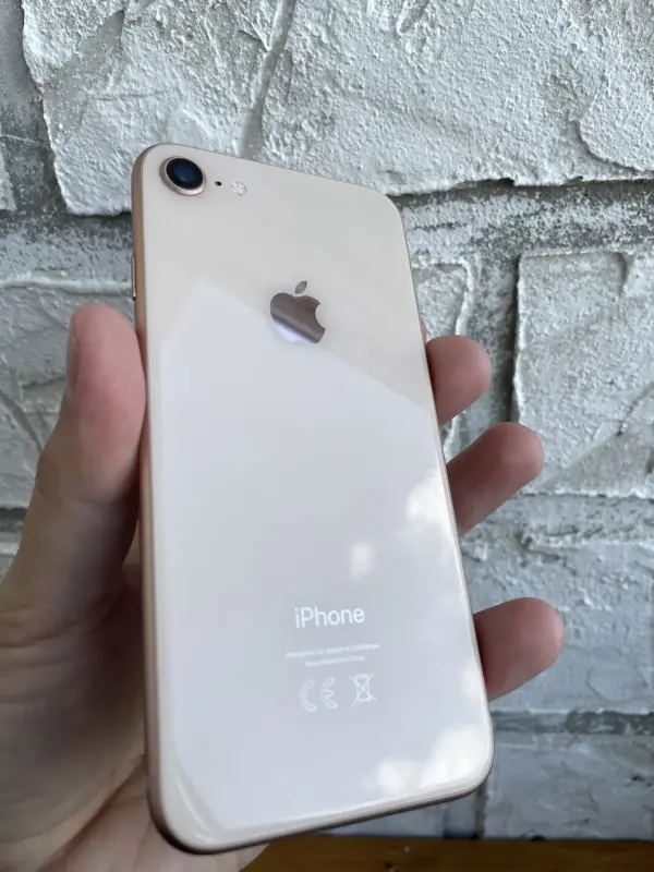 iPhone 8