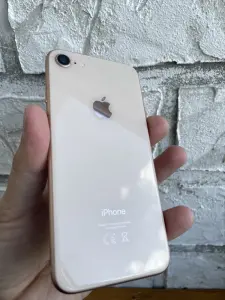 iPhone 8