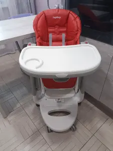Стульчик для кормления Peg Perego Tatamia