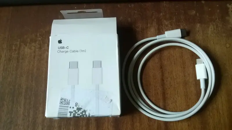 Кабель Apple USB Type-C - USB Type-C (1 м, белый)