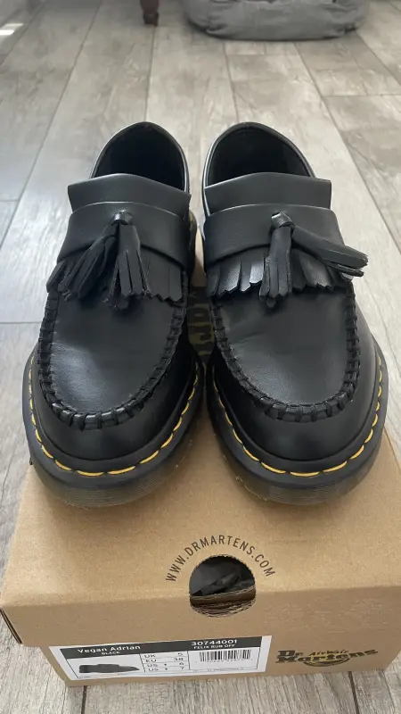 Низкие ботинки Dr. Martens