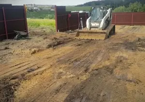 Планировка земельного участка . Выравнивание участка.