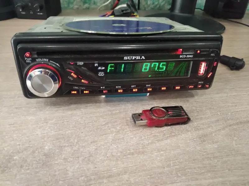 Магнитола CD MP3 USB SUPRA