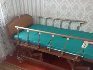 Кровать медицинская