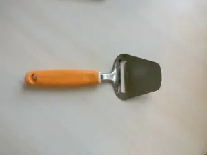 Сыророезка, слайсер, нож для нарезки сыра