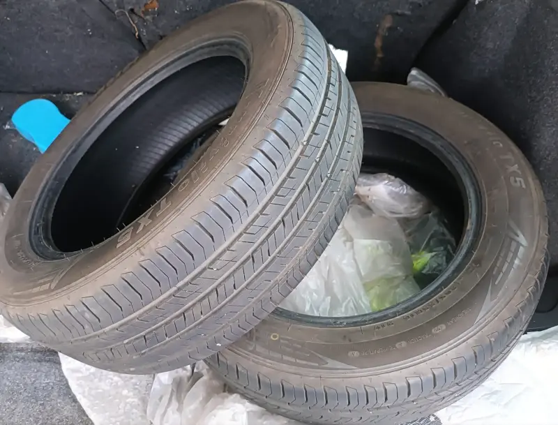 Шины пара 205/55 R16 прокол боковой идеал бу месяц