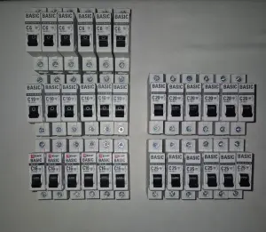 Автоматический выключатель BASIC (1P 6-25A)