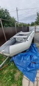 Лодка с мотором 5.л.с 4 такта