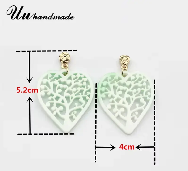 Серьги-сердца из акрила
