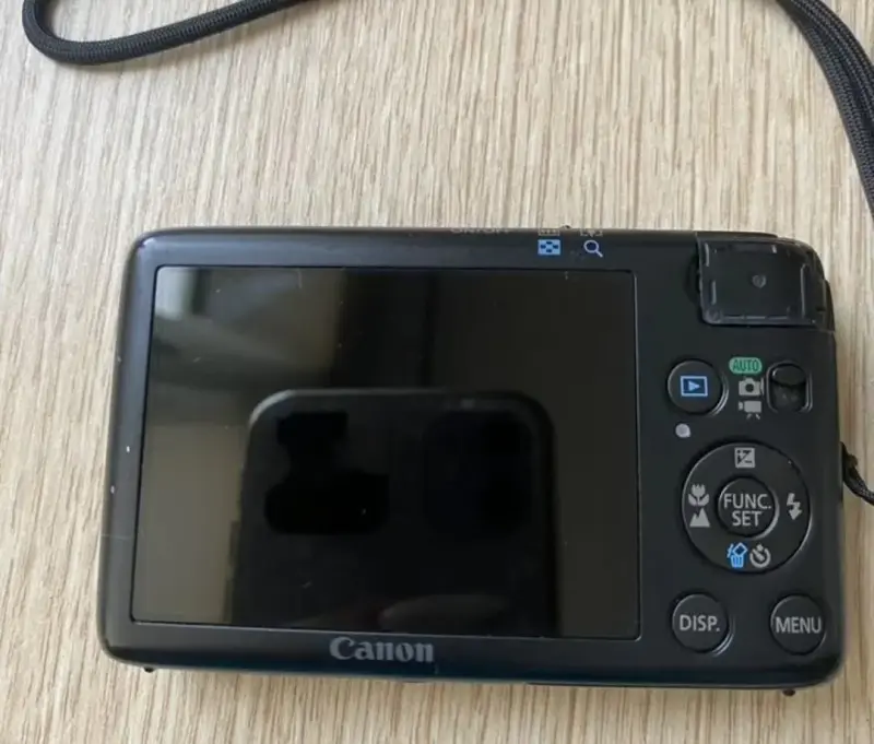 Ixus 130