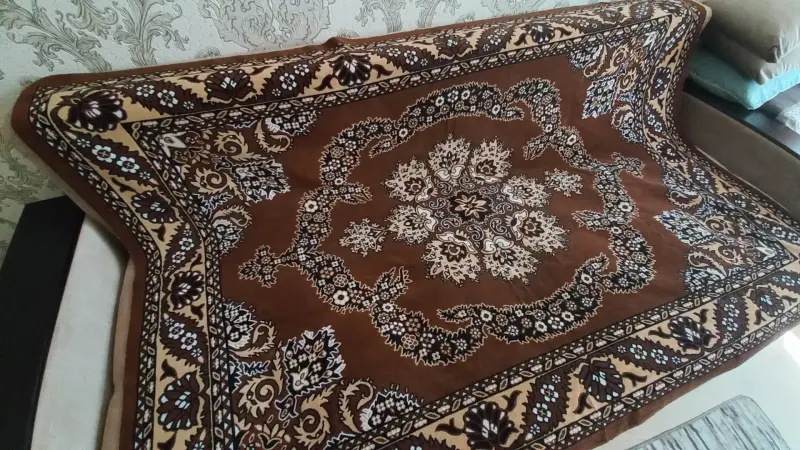 Ковровые пледы на диван