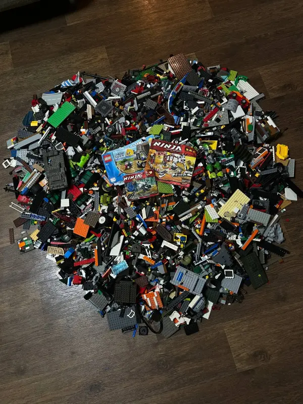 Продам Конструктор Lego