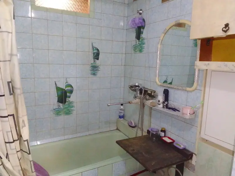 Продается квартира (полуторка) в 10-и минутах ходьбы от метро Грушевка