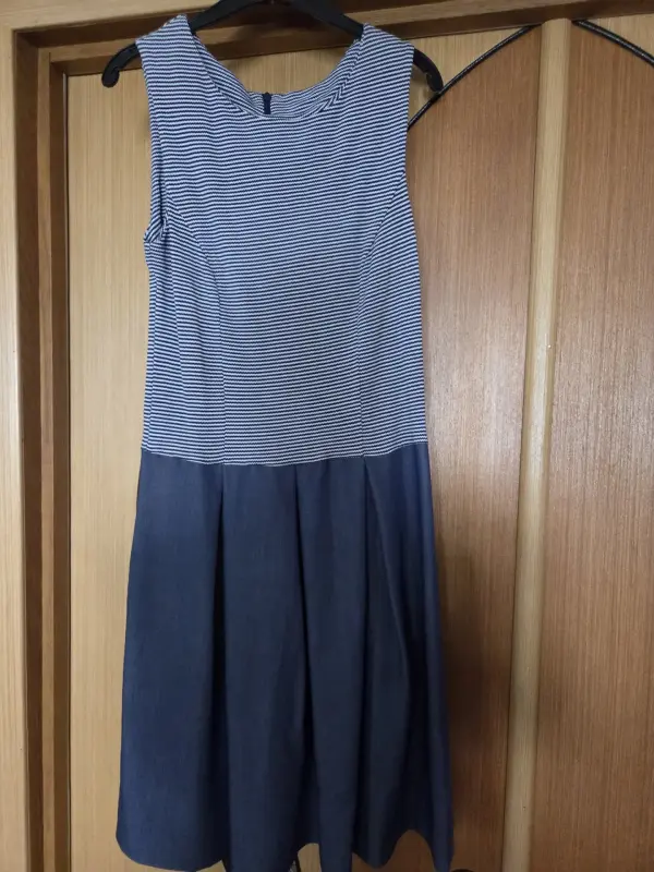Платье девушке р. 42 XS