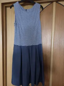 Платье девушке р. 42 XS