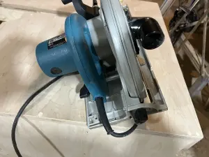 Дисковая пила  Makita 5903 R