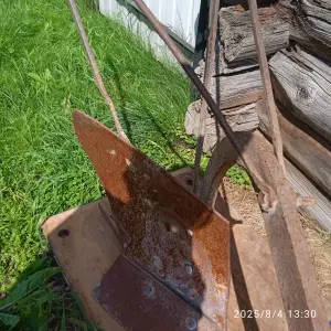 Плуг конный с коромыслом