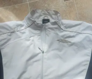 Винтажная олимпийка UMBRO