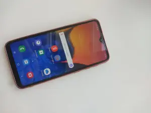 Телефон