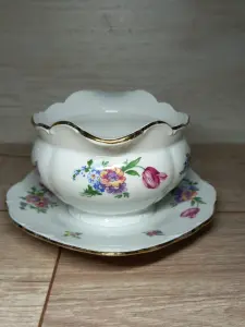 Соусник