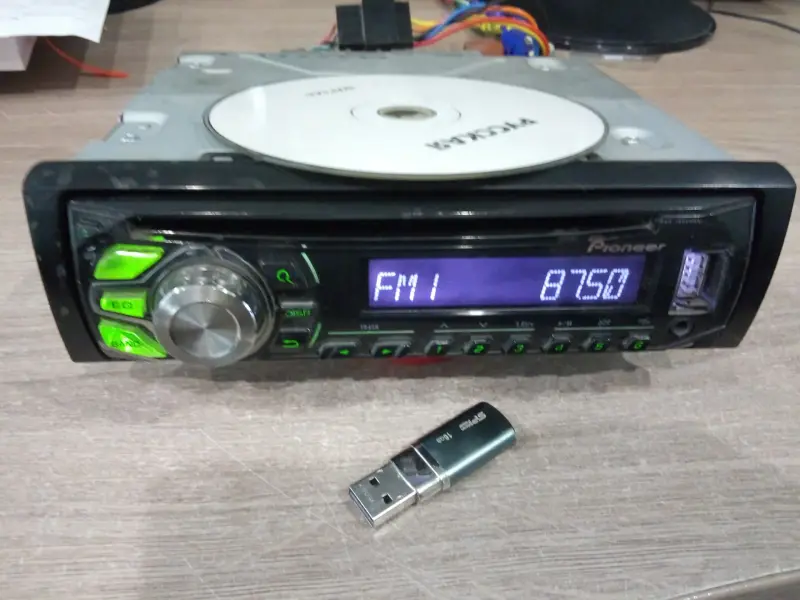 Автомагнитола Pioneer