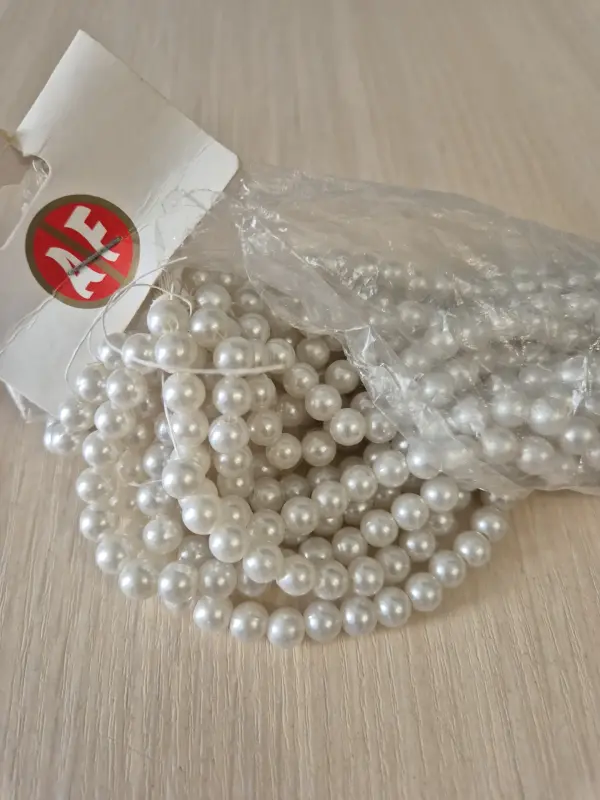 Бусины пластик