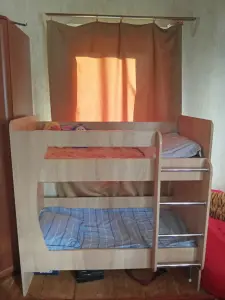 Детская двухъярусная кровать