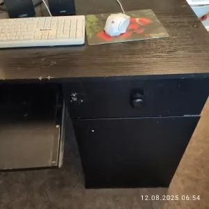 Стол компьютерный, письменный