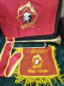 Горн пионерский СССР вымпел флаг