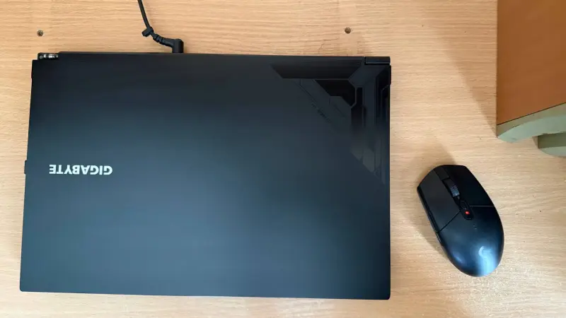 Gigabyte G5 MF / RTX 4050 / i5-12500H ноутбук