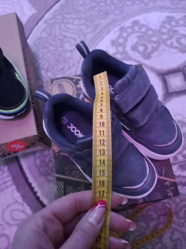 Спорт. полуботинки р.27(стелька 17см)