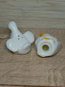 Солонки и перечницы