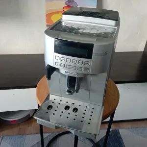 Кофемашина Delonghi Magnifica S ECAM 22.360