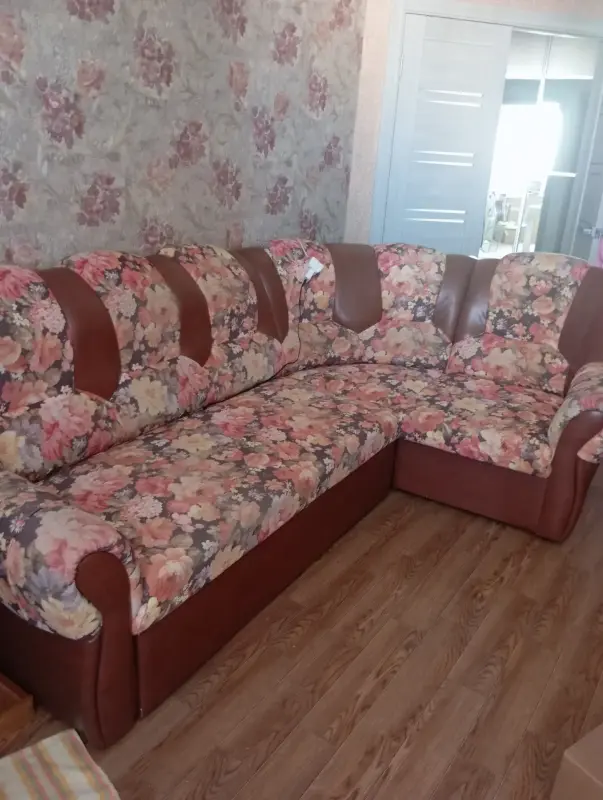 Диван и кресло