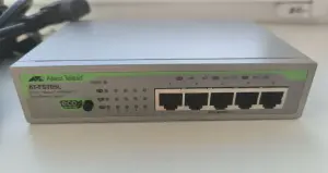 Коммутатор Allied Telesis AT-FS705L свитч