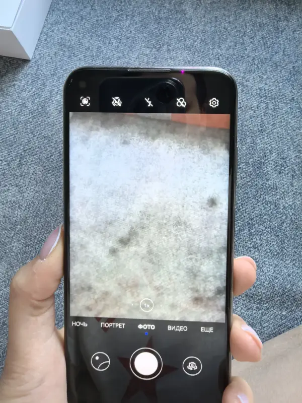 Телефон Huawei P40 lite
