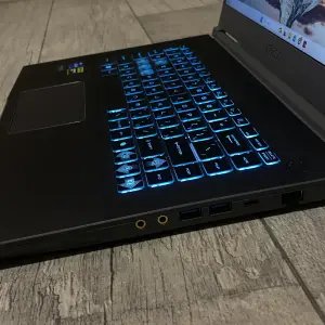 Ноутбук Игровой Ноутбук MSI Thin 15 B12UDX-2424XBY