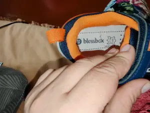 Кроссовки