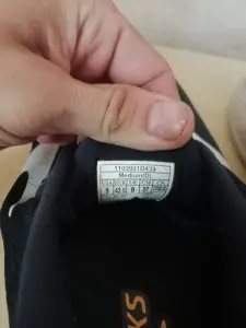 Кроссовки Brooks