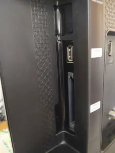 SAMSUNG  UE24H4070AU