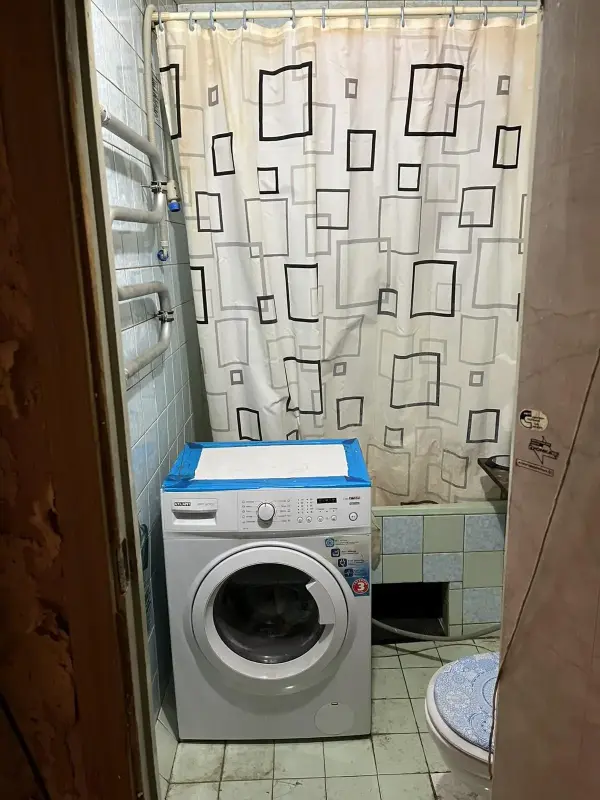 Продается квартира (полуторка) в 10-и минутах ходьбы от метро Грушевка