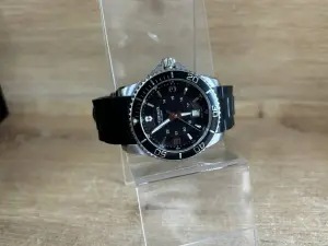 Часы Victorinox Maverick 241610 (а.45-046755)