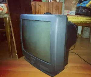 Телевизор суперский,